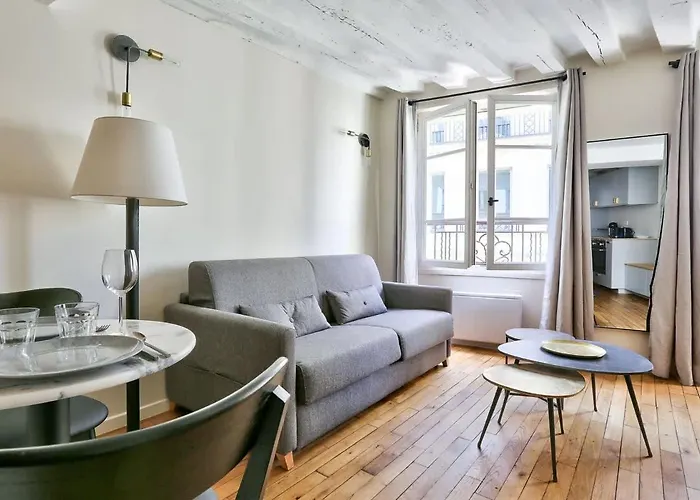 Superbe Neuf Rue Saint Honore *
